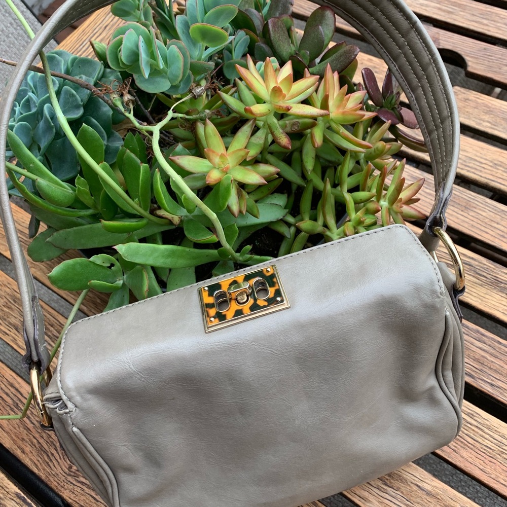 Liz Claiborne arm bag with interesting clasp